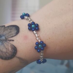 Handmade Beaded blue flower Bracelet